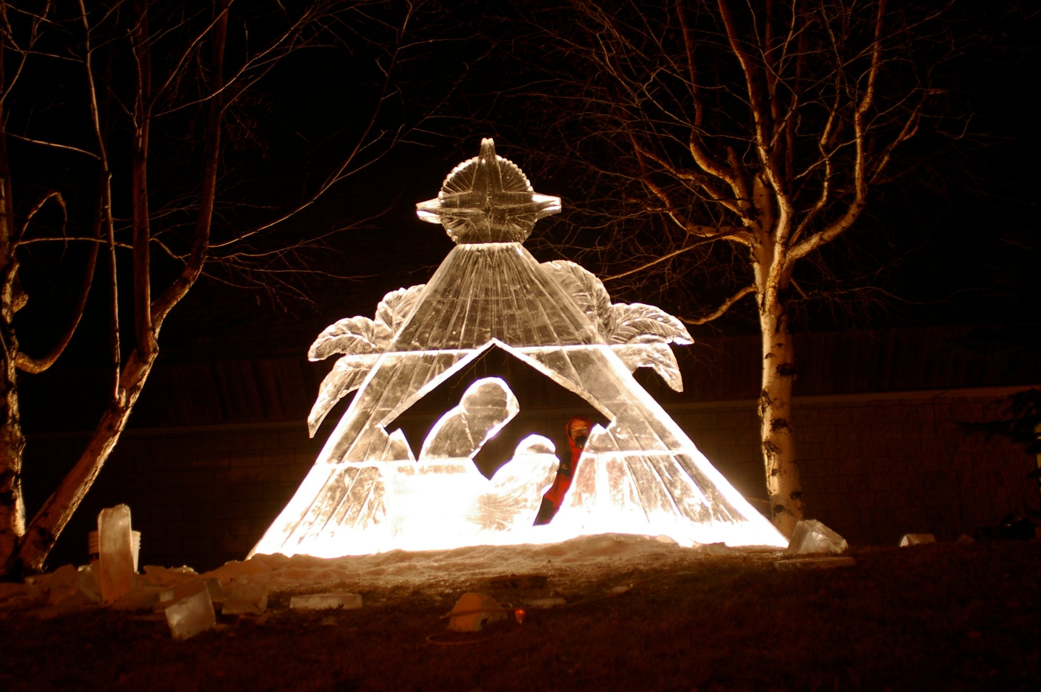 Nativity ice sculpture with palm trees